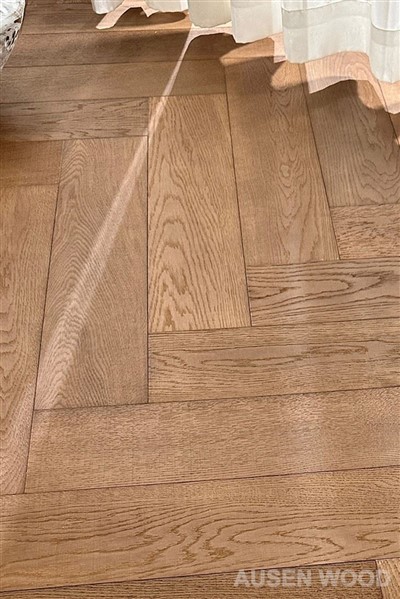 Dusk-Stejar european în oase